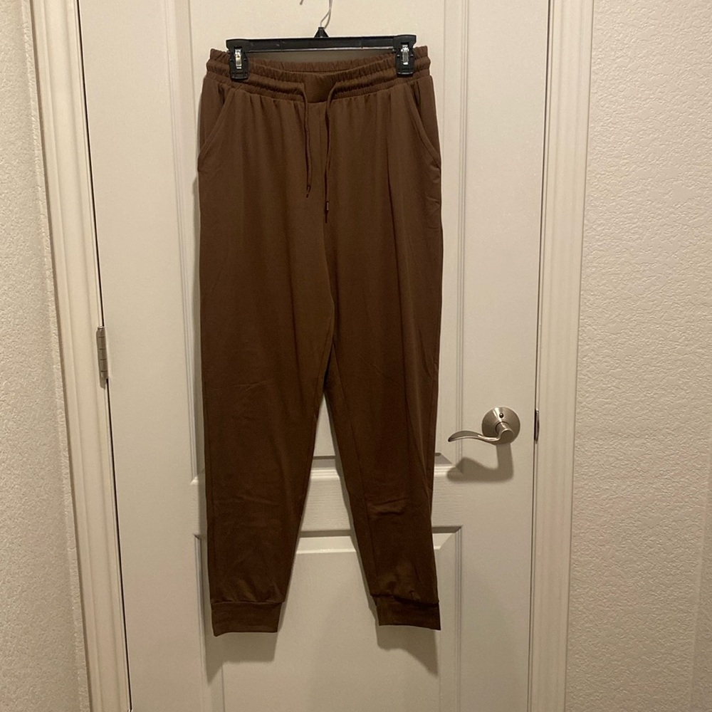 Brown Jogger Sweatpants with Pockets Size Medium